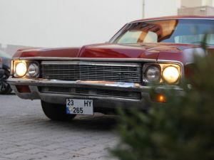 Bu otomobil 50 yaşında, fiyatı ev değerinde