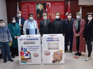 Yunusemre’de kitap ve oyuncak kampanyası