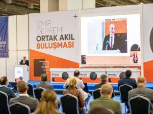 Başkan Tunç Soyer, İzmir Depremi Ortak Akıl Buluşmasında konuştu