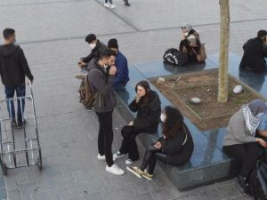Fatih’te termal kameralı drone ile sigara denetimi