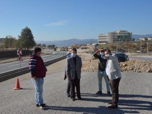 Yol ve kavşak çalışmaları ilçe giriş ve çıkış güzergahını değiştirdi