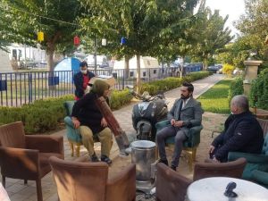 Kulalı kardeşler, mekanını depremzedeler ve AFAD için açtı