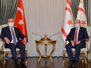 Dışişleri Bakanı Çavuşoğlu, KKTC Cumhurbaşkanı Tatar ile görüştü