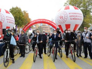 Afyonkarahisar’da pedallar Sevgi Yılı Projesi için çevrildi