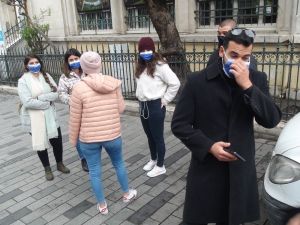 Taksim’de korona virüs denetimlerinde çok sayıda kişiye ceza kesildi