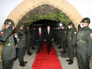 Cumhurbaşkanı Erdoğan, KKTC Cumhurbaşkanı Tatar ile bir araya geldi