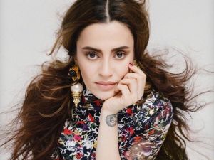 Ceylan Ertem Adanalı hayranlarıyla buluştu