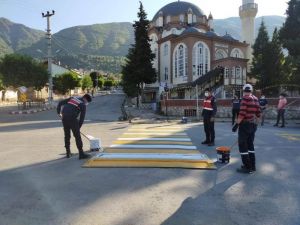 Jandarmadan “Öncelik yayanın, öncelik hayatın” uygulaması