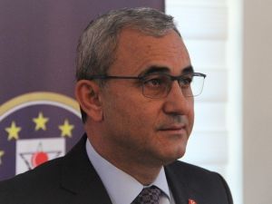 Başkan Alim Işık: "Başımız dik, anlımız açık"