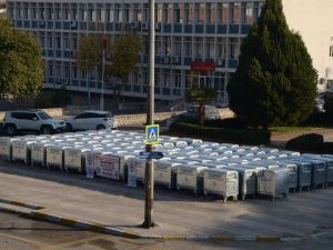 Koçarlı Belediyesi’ne 115 çöp konteyneri hibe edildi