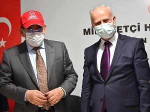 Karapıçak’tan Demir’e MHP şapkası