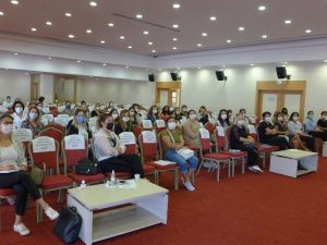 Kuşadası’nda düzenlenen Kadın Girişimci Yönetici Okulu tamamlandı