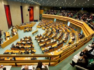 Hollanda parlamentosundan Aliyev hakkında skandal karar