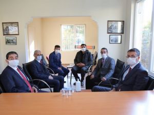 Vali Çelik: "Tedbirleri anlatmaktan vazgeçmeyin"