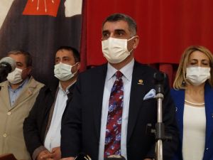 Milletvekili Erol," İl Başkanı ile aynı dil,  tarz ve üsluba dayalı bir siyaset geliştiremedik"