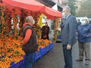 Başkan Biçer, halk pazarını denetledi