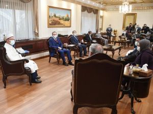 Diyanet İşleri Başkanı Erbaş, Afganistan Milli Uzlaşı Yüksek Konseyi Başkanı Abdullah ile görüştü