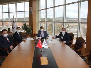 Altıntaş MYO’da ’’Sosyal Tesis’’ yapım protokolü imzalandı