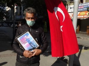 HDP İzmir önünde evlat nöbetine, bir baba daha dahil oldu