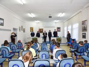 Ankara Zabıtası’ndan Başkentli miniklere bilinçli tüketici semineri