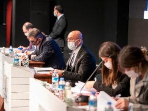 İzmir Büyükşehir Belediyesi Meclisinde dönüşümü hızlandıracak adım