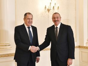 Azerbaycan Cumhurbaşkanı Aliyev, Rusya Dışişleri Bakanı Lavrov’u kabul etti