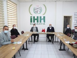 Kütahya’da 200 aileye gıda yardımı