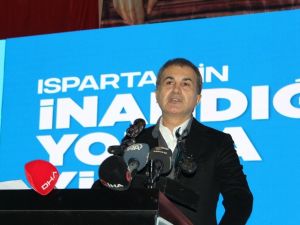 AK Parti Sözcüsü Çelik: “Türkiye’de bir partinin yöneticileri yabancı bir devlet başkanından demokrasi dileniyor”