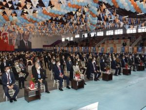 Burdur AK Parti 7. Olağan Kurulu’nda Mengi yeniden başkan seçildi