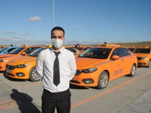 Araçta unutulan 300 bin euroyu sahibine teslim eden o taksici konuştu