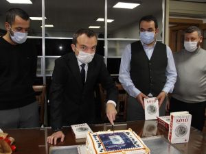 Genç muhasebecinin yazdığı polisiye roman büyük ilgi gördü