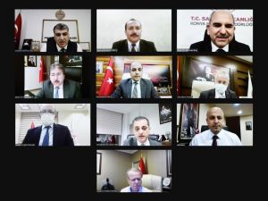 Bakan Koca 10 ilin sağlık müdürü ile görüştü