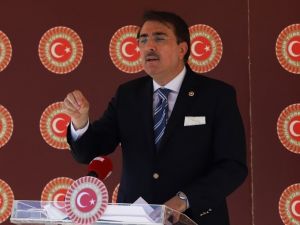 Aydemir: ‘Öğretmenlerimiz ruh mimarlarımızdır’