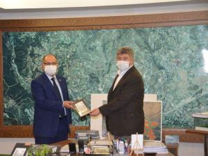 Gediz Belediyesi’nden ihtiyaç sahibi öğrencilere tablet desteği