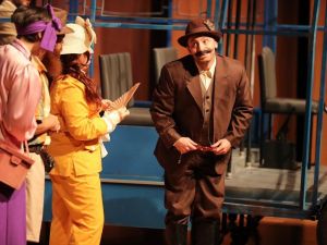 “Mavi Kuş” Başakşehir’de seyirciyle buluştu