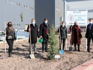 ASO 1.OSB’de Öğretmenler Günü anısına 181adet fidan dikildi