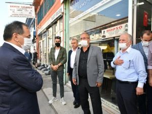Başkan Demir, halkla iç içe