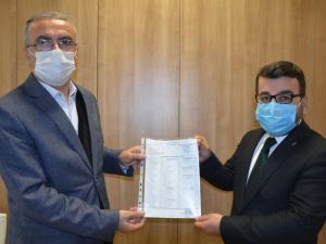 AK Parti Batman İl Başkanı Gür, mazbatasını aldı