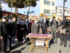 Kula’da ‘Kadına şiddete hayır’ standı