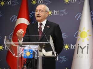 Kemal Kılıçdaroğlu, Meral Akşener’i ziyaret etti