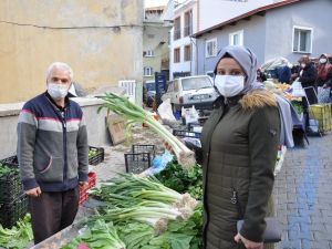 Organik Örenli pırasası tezgahlardaki yerini aldı