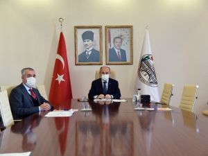 Vali Karadeniz başkanlığında Covid-19 tedbirleri görüşüldü