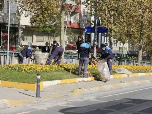 Sultangazi’de cadde ve sokaklar kışa hazırlanıyor