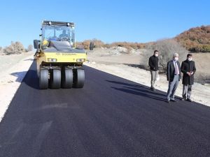 Kaymakam Kanyılmaz, yol yapım çalışmalarını inceledi