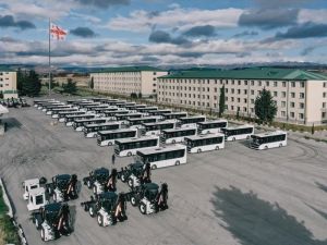 12 iş makinesi ve 35 adet otobüs Gürcistan Savunma Bakanlığına teslim edildi