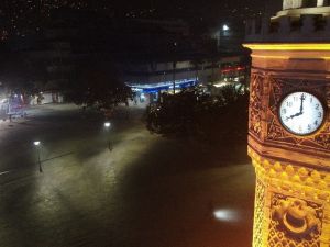 İzmir’de sokağa çıkma kısıtlaması başladı