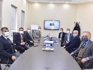 Büyükşehir tıbbi ve katı atıkları toplayıp imha ediyor