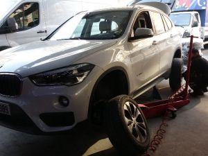 Kış lastiği uygulaması öncesi oto lastikçilerde yoğunluk