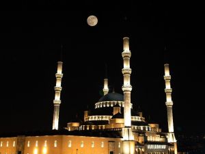 Ankara’da dolunay