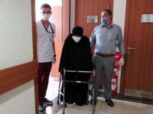 2 yıl sonra tekrar yürümenin mutluluğunu yaşadı